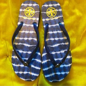 TORY BURCH Flip Flops